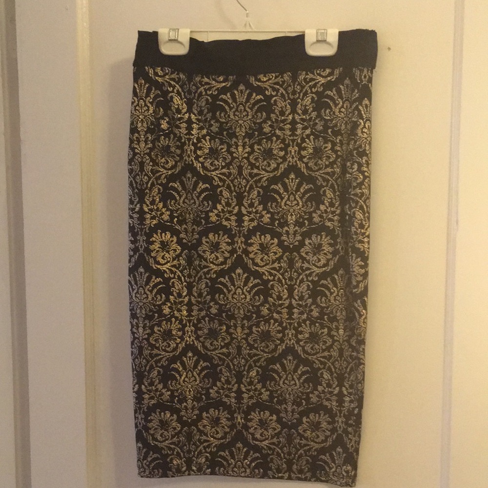 Gold and black pencil skirt